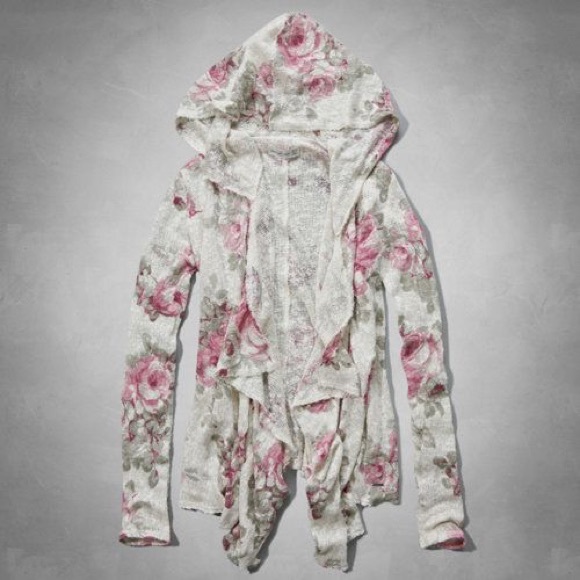 Abercrombie & Fitch Sweaters - Abercrombie & Fitch “Blair” snit floral cardigan